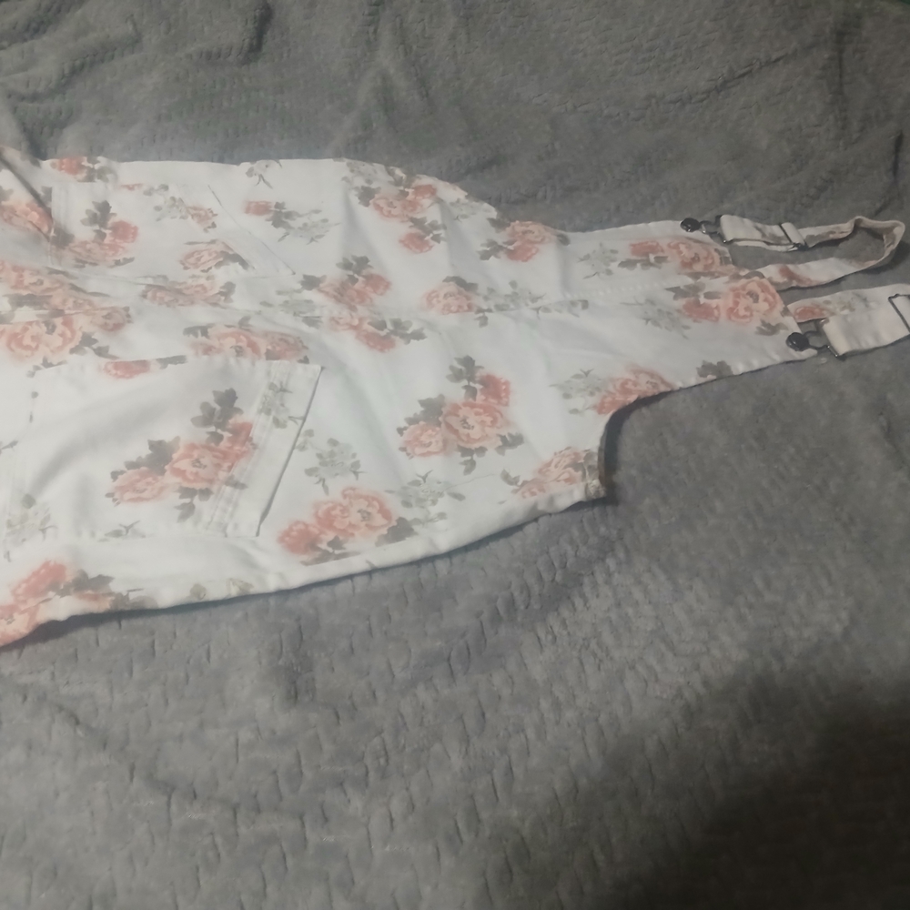 No Boundaries Floral Print Garment